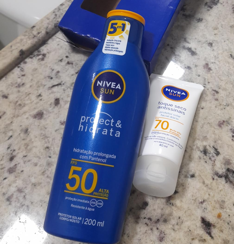 NIVEA SUN Protetor Solar Protect & Hidrata FPS 50 200ml + NIVEA SUN Protetor Solar Facial Toque Seco Antissinais FPS 70 40ml